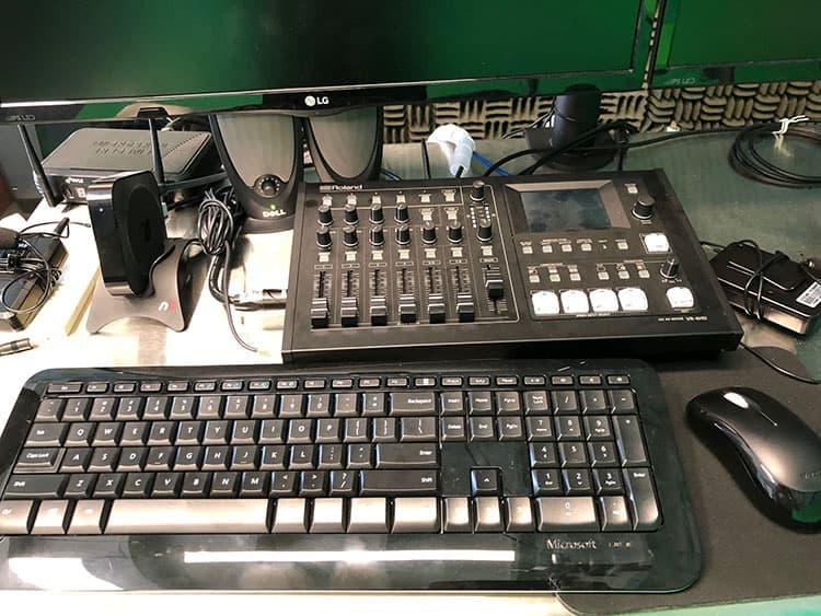 Roland VR-4HD AV Mixer Used for Virtual Field Trip Solutions