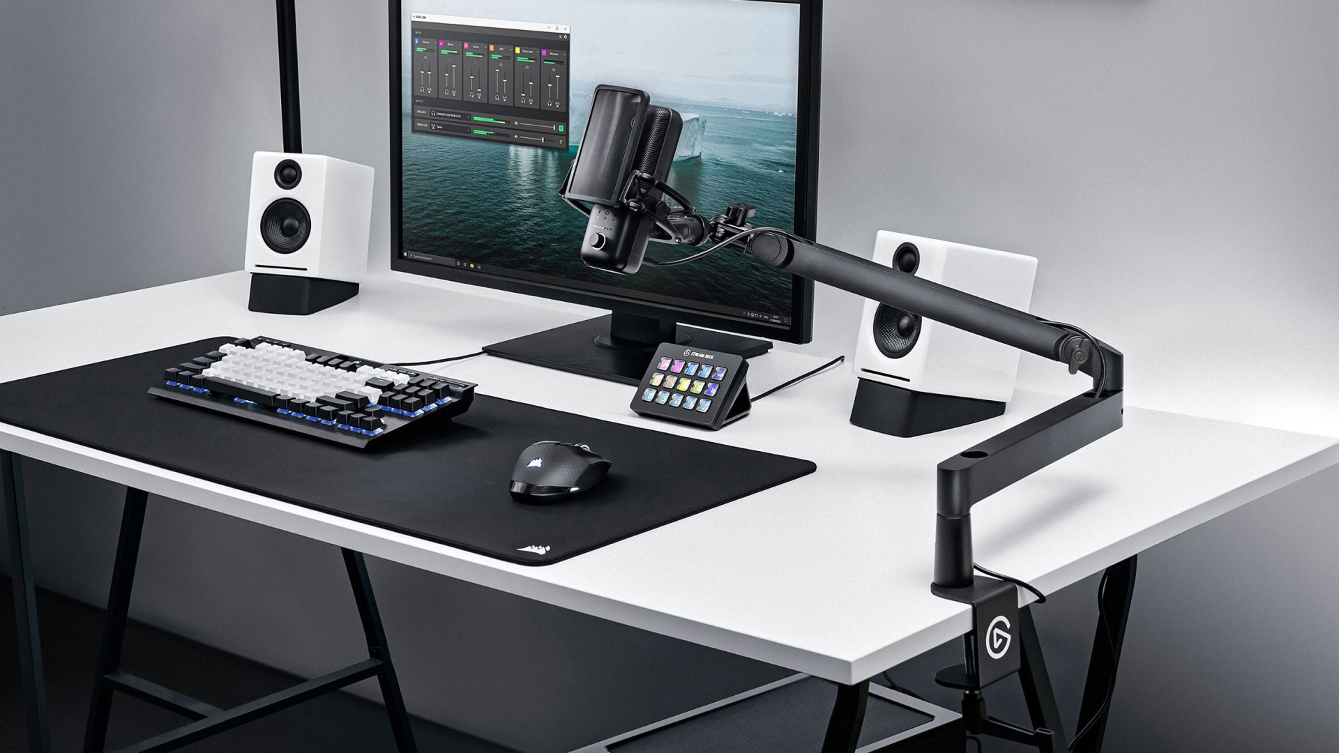 Elgato Wave Mic Arm LP Set Up