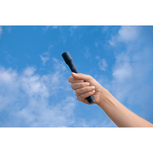 Elgato Wave Go Wireless Microphone System handheld microphone being used