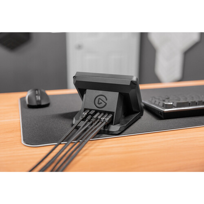 Elgato USB Hub for Stream Deck + Plugged In