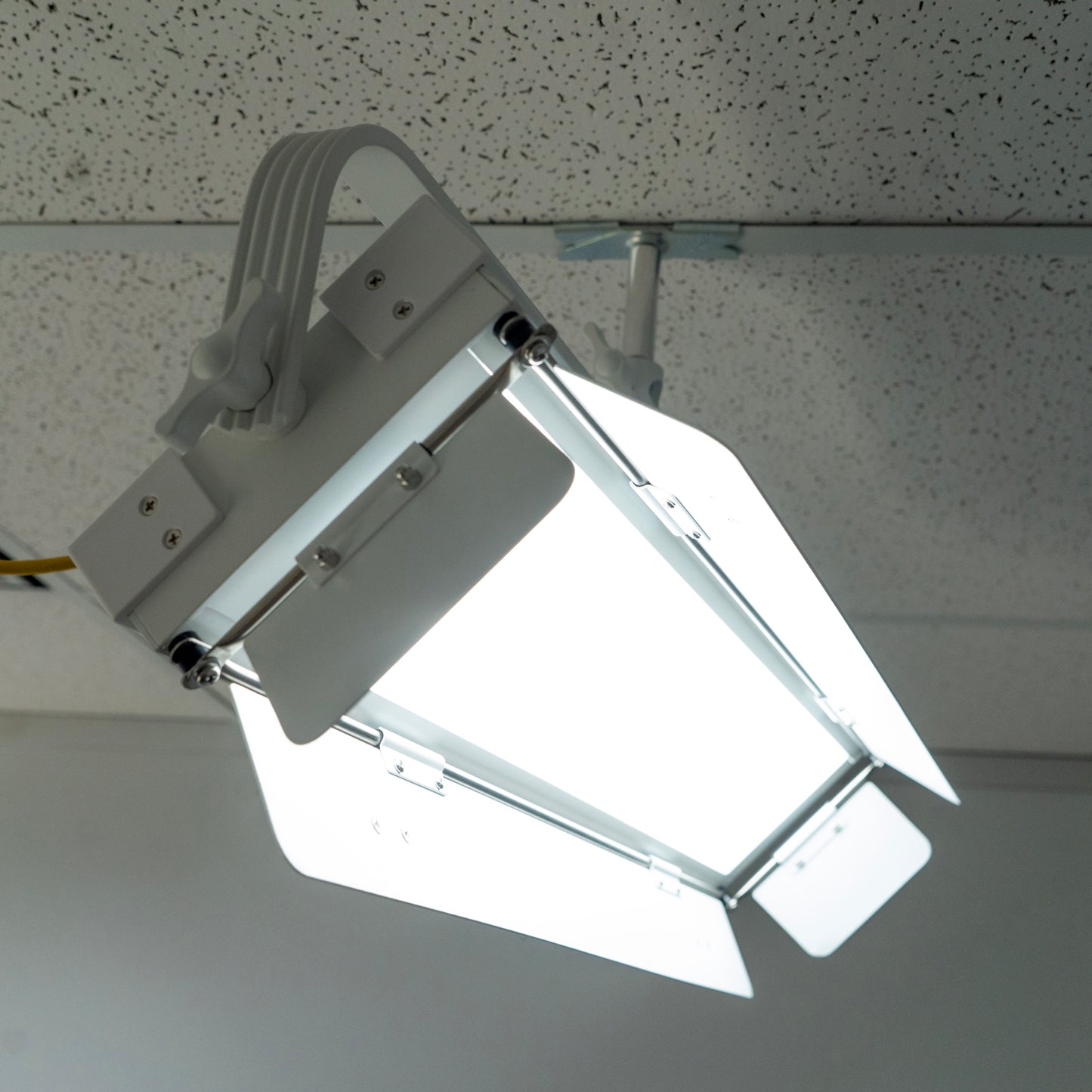 iKan Lyra POE Low Profile Bi-Color Studio Panel Soft LED Light w/ ArtNet and sACN DMX (White)