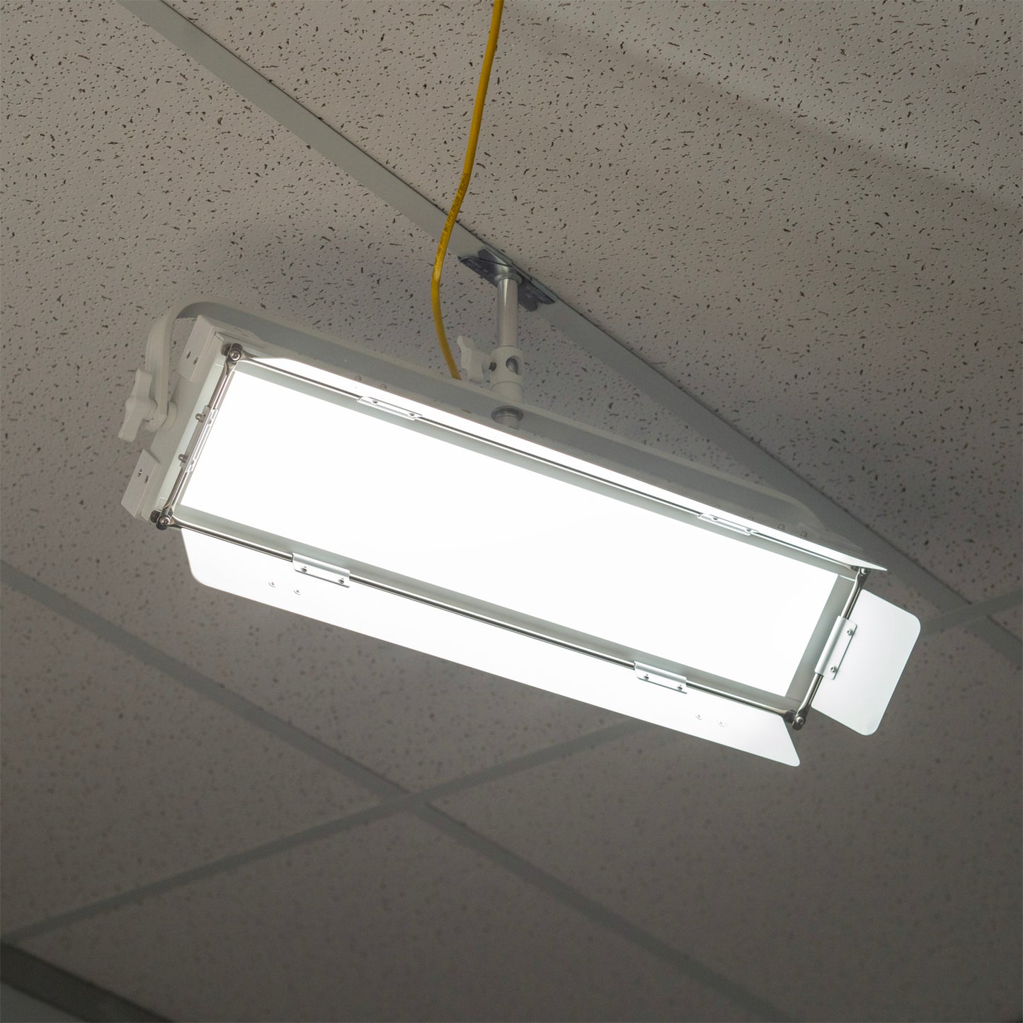 iKan Lyra POE Low Profile Bi-Color Studio Panel Soft LED Light w/ ArtNet and sACN DMX (White)