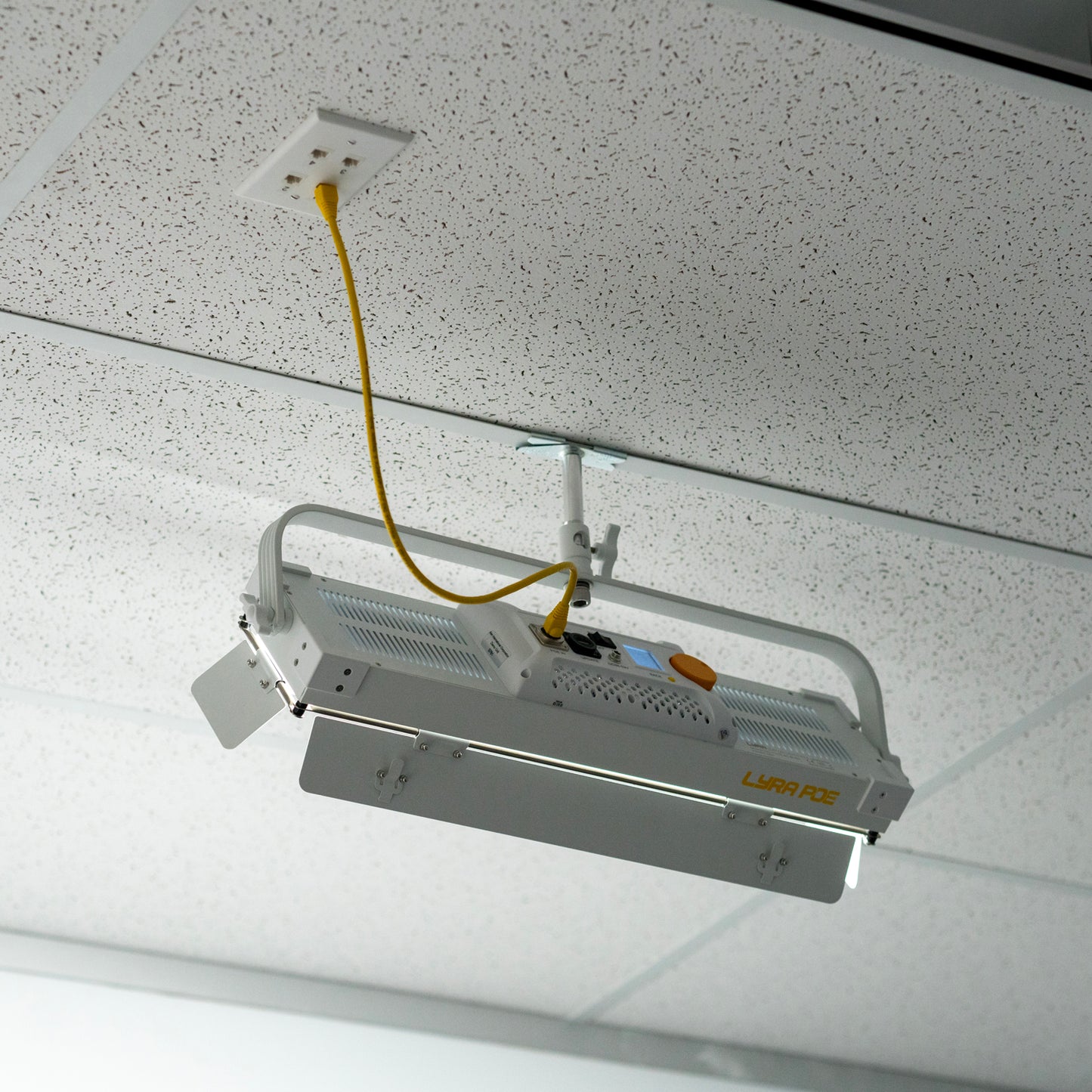 iKan Lyra POE Low Profile Bi-Color Studio Panel Soft LED Light w/ ArtNet and sACN DMX (White)