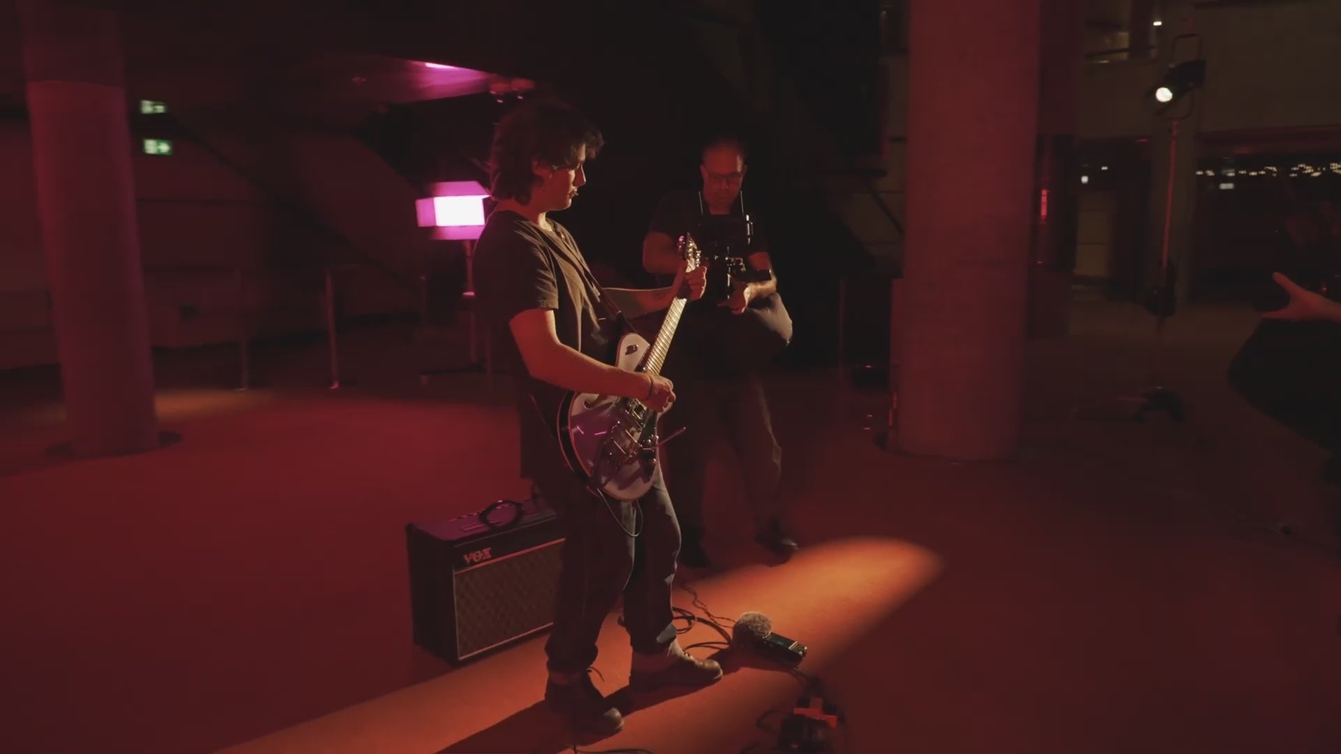 Load video: Atomos and NDI on a film set